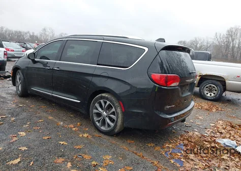 2017 Chrysler Pacifica Limited z USA, uszkodzony, nr VIN 2C4RC1GG0HR514326